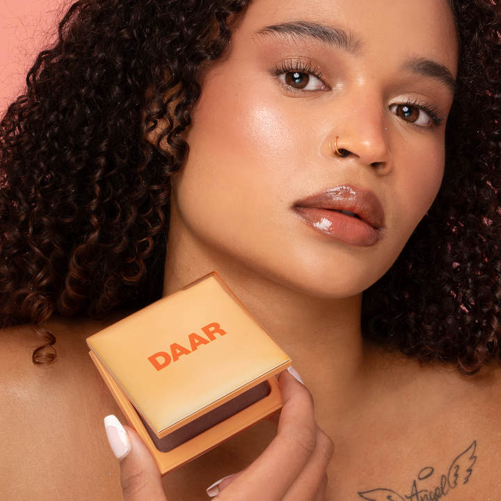 DAAR Glow Powder Bronzer - Honey Glazed Glow 